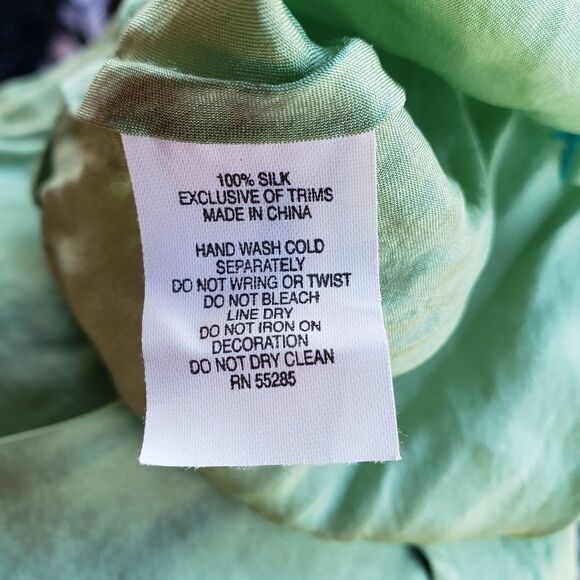 Express Design Studio Green Silk Blouse with Stone - Picture 11 of 11
